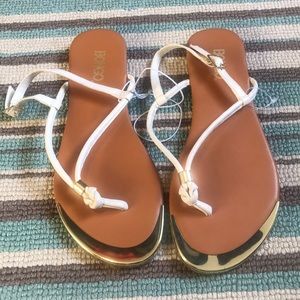 Bongo beach sandals.